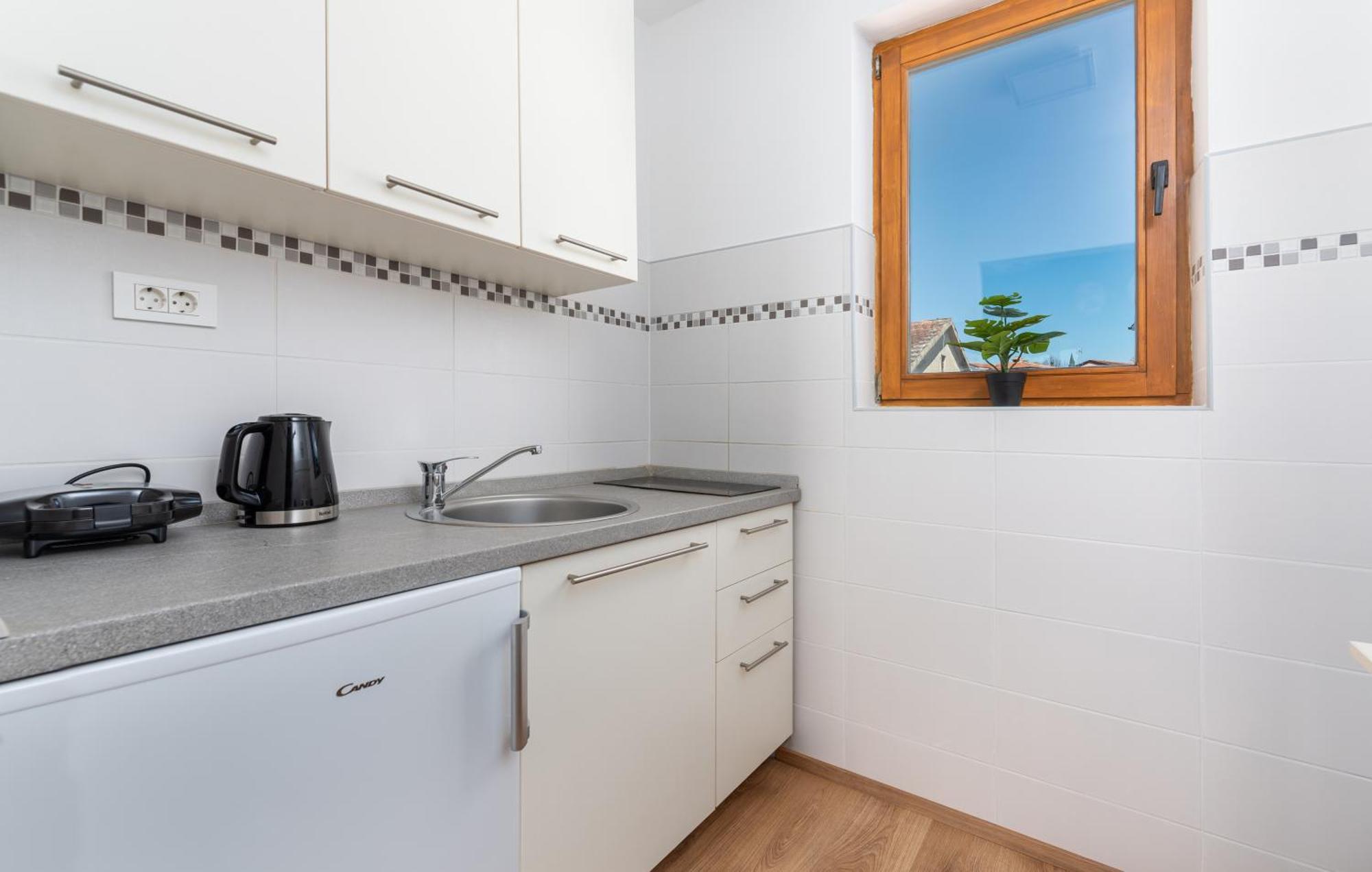 Apartments Viktor Пореч Екстер'єр фото