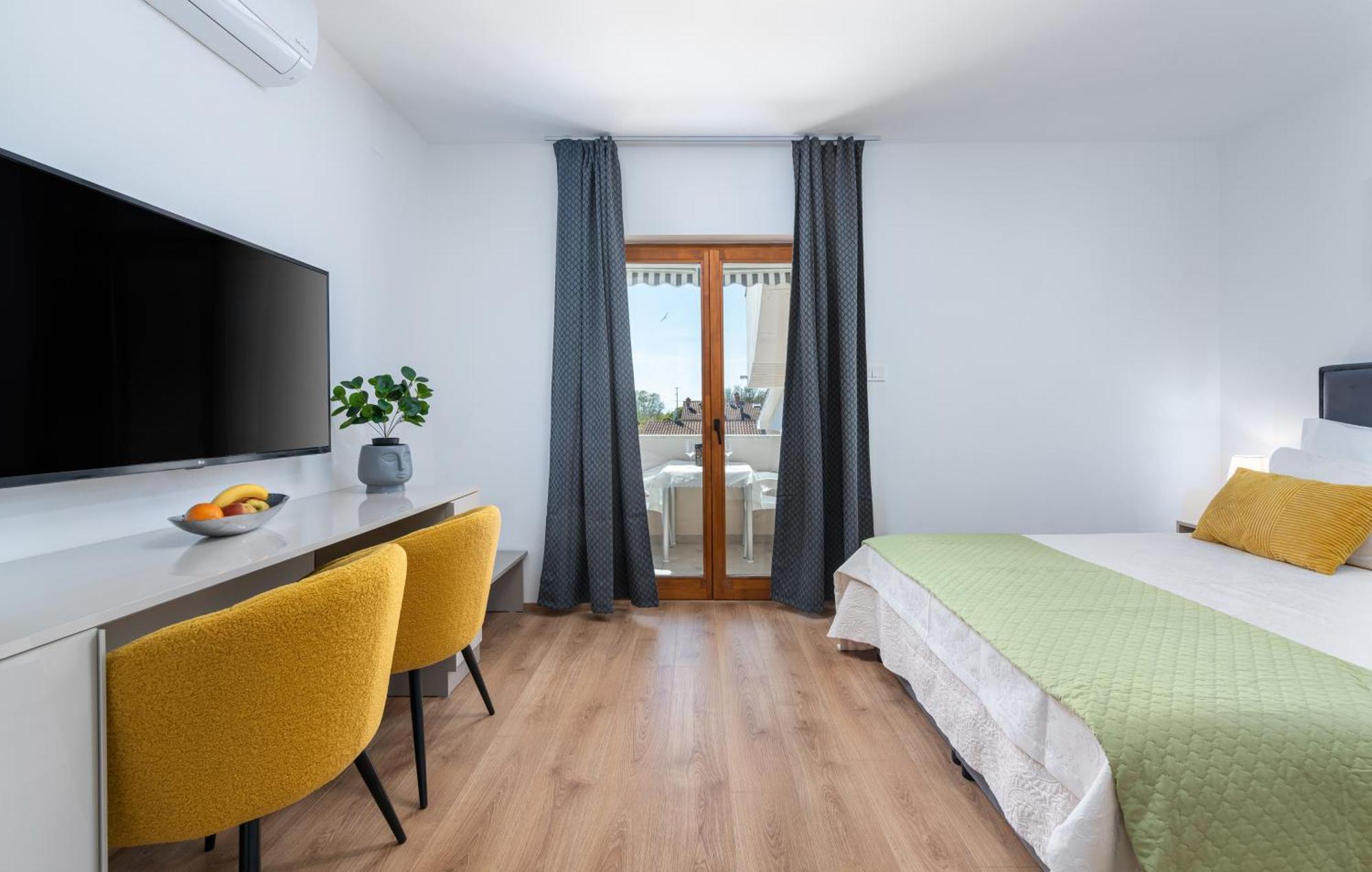 Apartments Viktor Пореч Екстер'єр фото